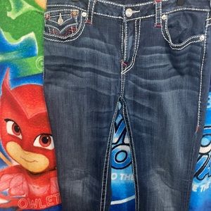 Dark blue TR jeans with Big T stitching